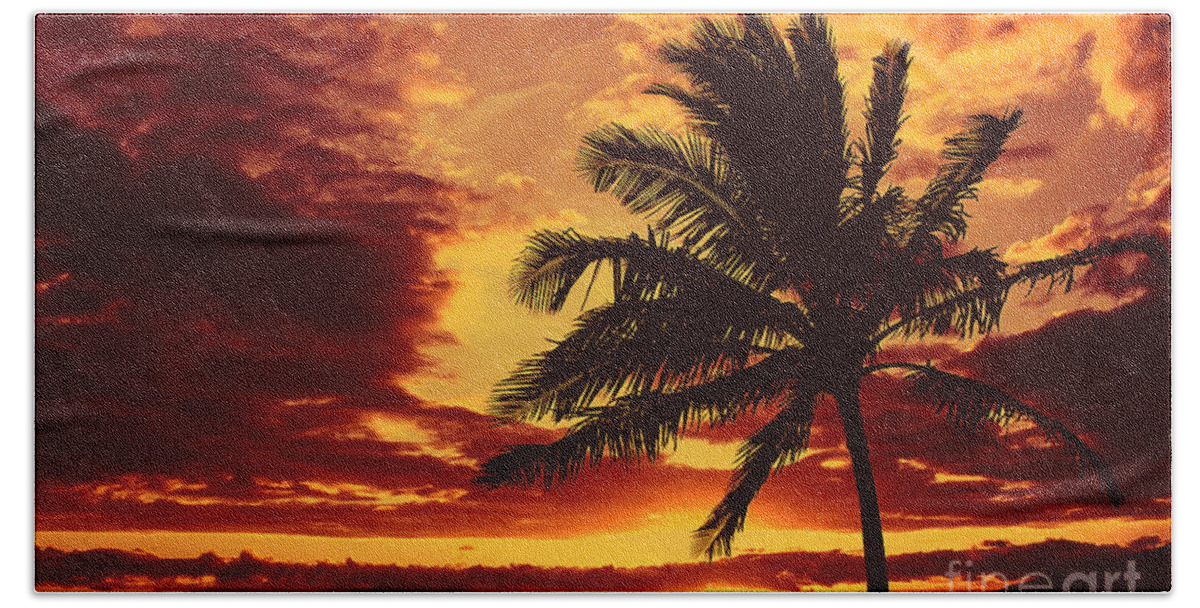 Palm Tree Hand Towel featuring the photograph Red Hawaiian Sunset by Teresa Zieba
