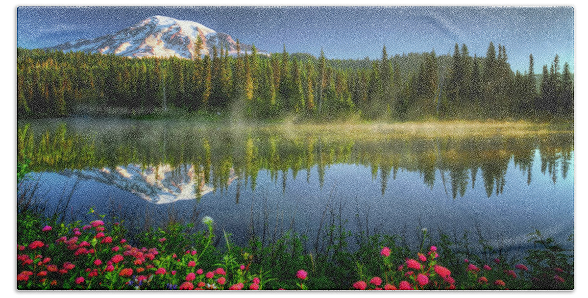 Landscape Hand Towel featuring the photograph Reflection Lakes by William Lee