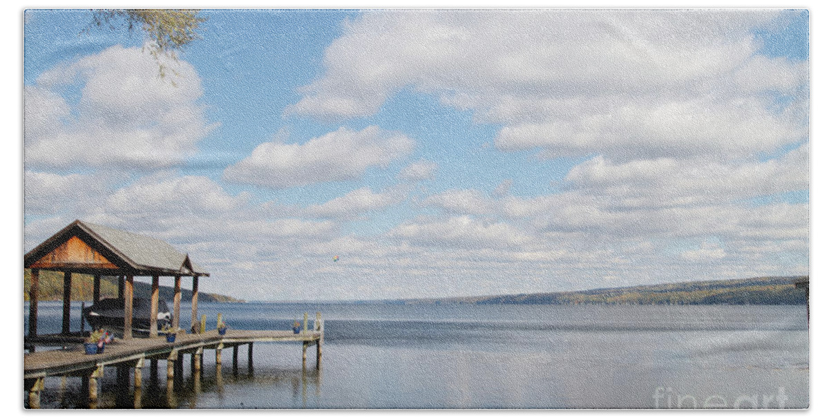 Seneca Lake Bath Towel featuring the photograph Resting Waters by William Norton