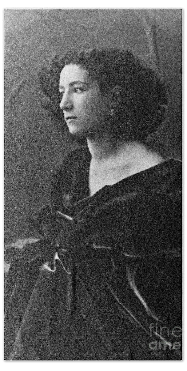 History Bath Towel featuring the photograph Sarah Bernhardt, French Actress by Photo Researchers