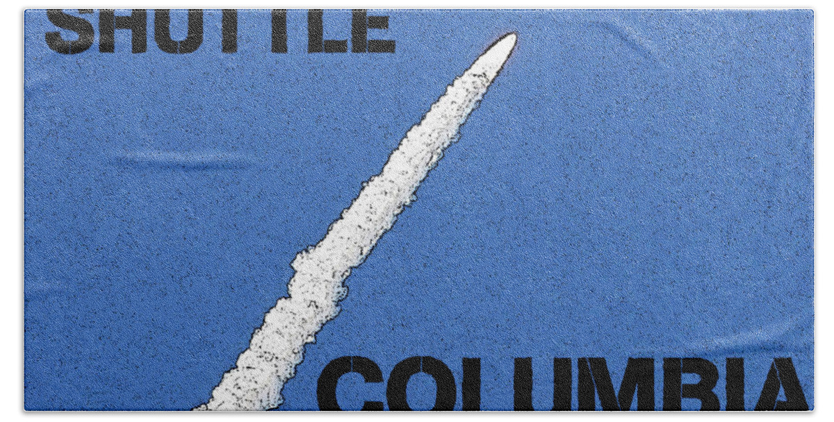 Art Hand Towel featuring the painting Shuttle Columbia by David Lee Thompson