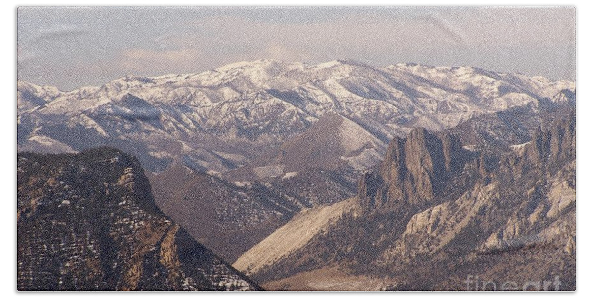 Mountains Hand Towel featuring the photograph Sunlight Splendor by Dorrene BrownButterfield