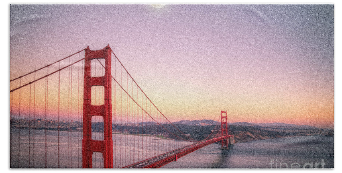 Golden Gate Bath Towel featuring the photograph Sunset in San Francisco by Jim And Emily Bush