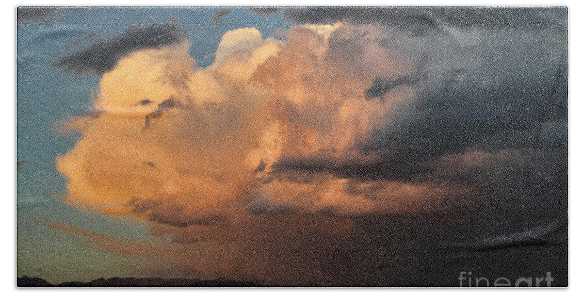Thunderstorm Bath Towel featuring the photograph Sunset Rain by Edward R Wisell