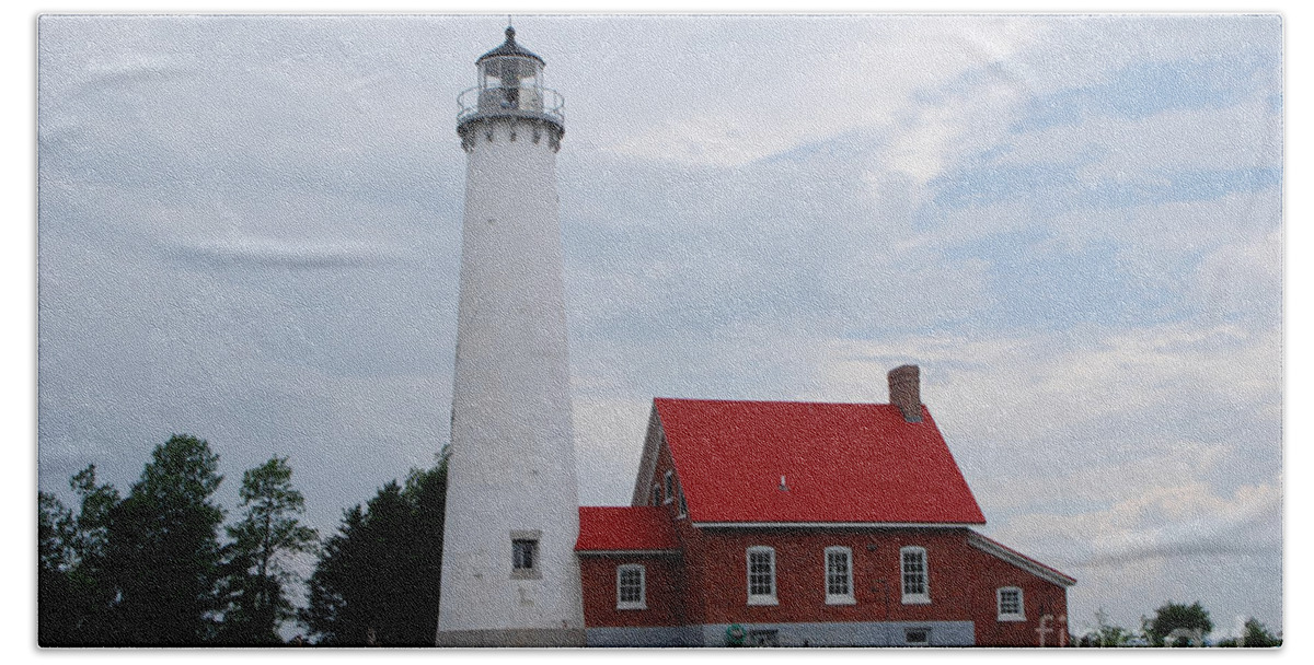 Lighthouse Bath Towel featuring the photograph Tawas Point Lighthouse by Grace Grogan