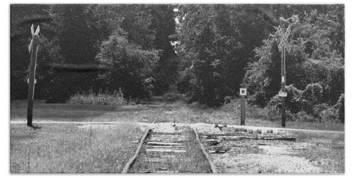 Railroad Hand Towel featuring the photograph Abandoned Rails by John Black