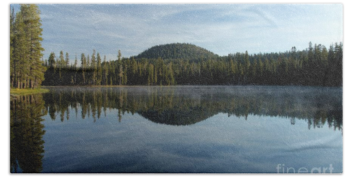 Summit Lake Bath Sheet featuring the photograph Trees On The Edge by Adam Jewell