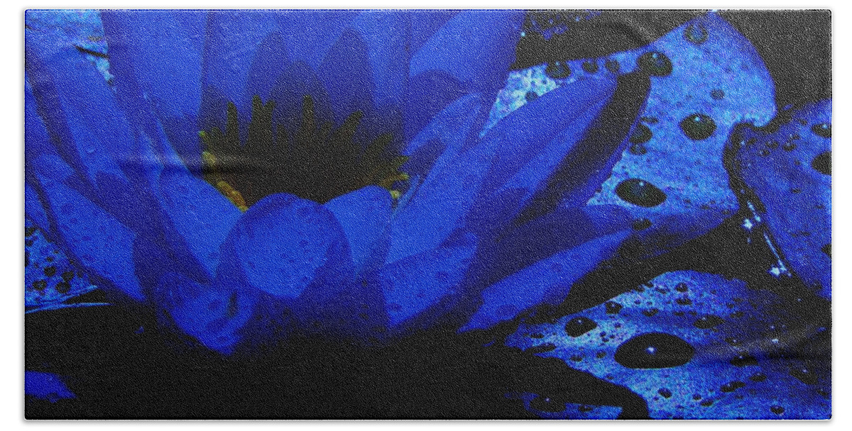 Water Lily Hand Towel featuring the photograph Twilight by Barbara St Jean