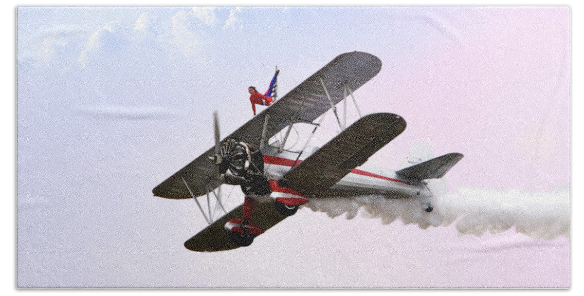 Endre Bath Towel featuring the photograph Wing Walker by Endre Balogh