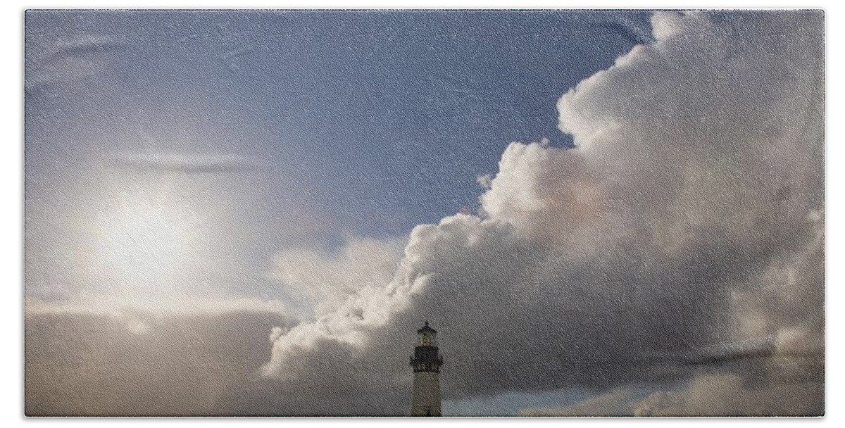 Architectural Exterior Hand Towel featuring the photograph Yaquina Head Lighthouse, Oregon Coast by Craig Tuttle