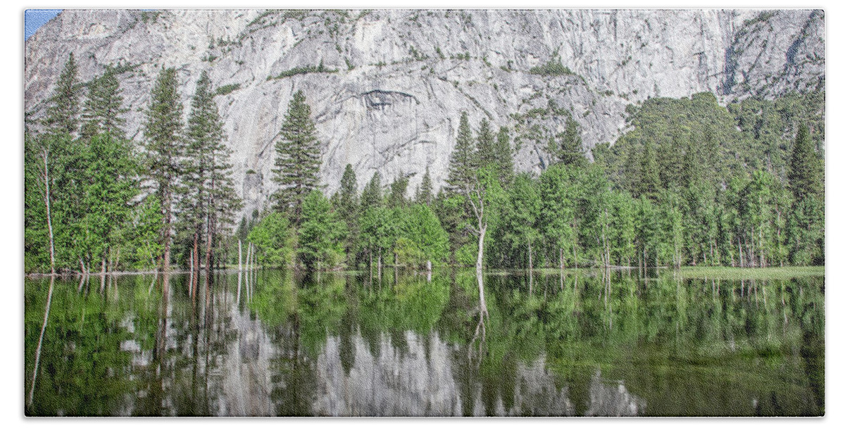 Yosemite Hand Towel featuring the photograph Amplitude #2 by Ryan Weddle