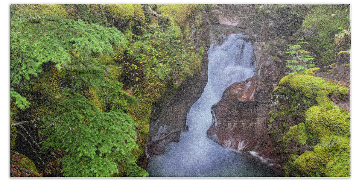 Water Fall Bath Towel featuring the photograph Avalanche Gorge #1 by Jack Bell