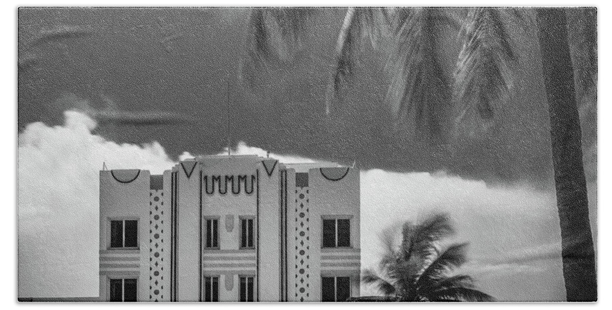 Art Deco Bath Towel featuring the photograph Beacon Hotel Miami by Doug Sturgess