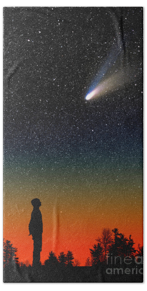 Comet Hale-bopp Bath Towel featuring the photograph Comet Hale-bopp #1 by Larry Landolfi