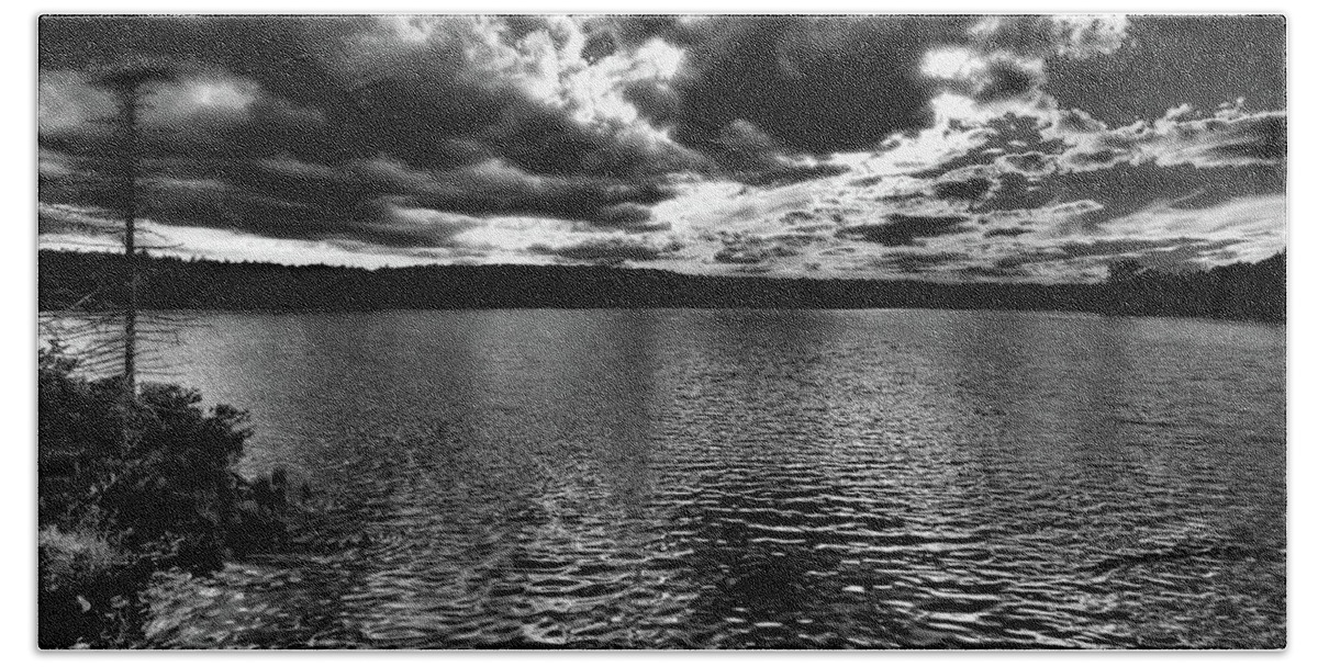 Early Evening At Nicks Lake Bath Towel featuring the photograph Early Evening at Nicks Lake #1 by David Patterson