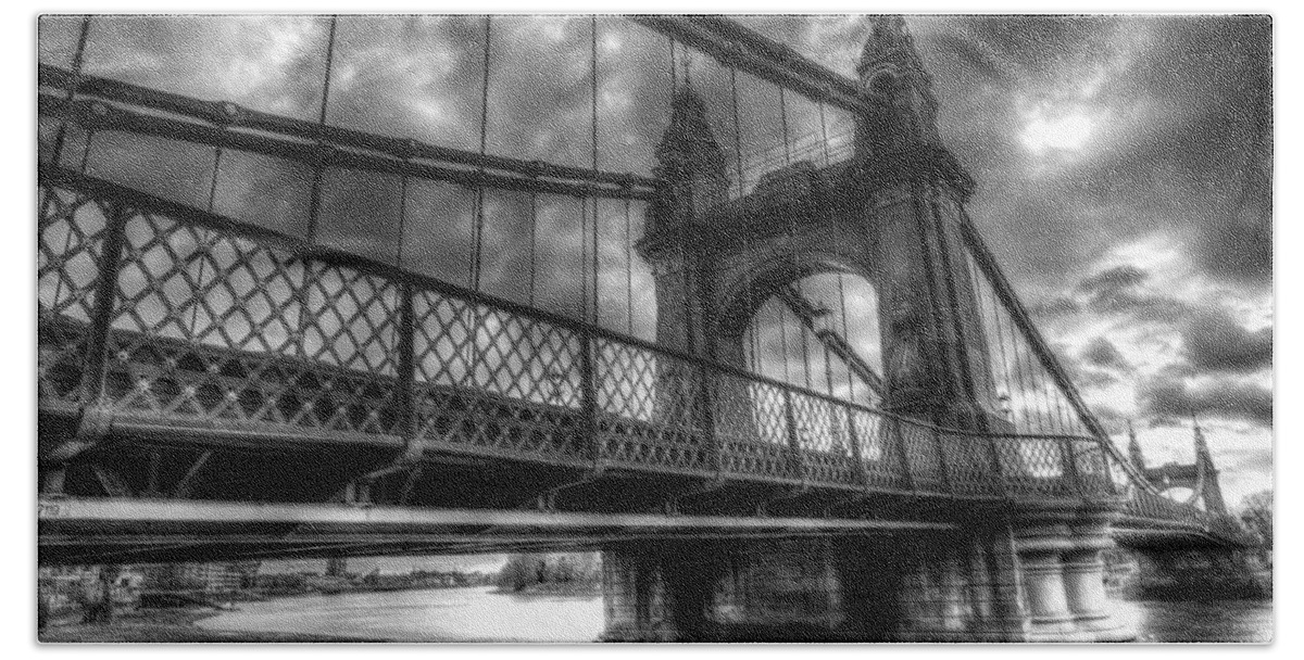 Bridge Hand Towel featuring the photograph Hammersmith Bridge London #1 by David Pyatt