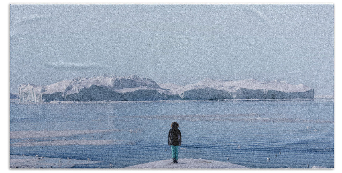 Ilulissat Bath Towel featuring the photograph Icebergs #1 by Joana Kruse