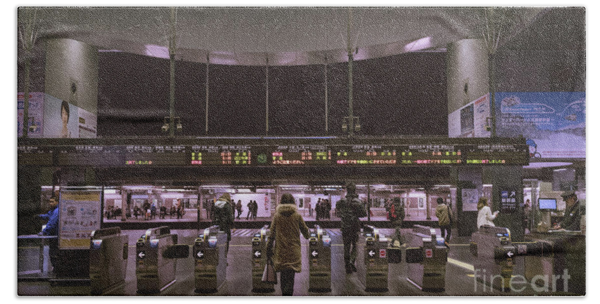Escalator Hand Towel featuring the photograph Kyoto Train Station, Japan #1 by Perry Rodriguez