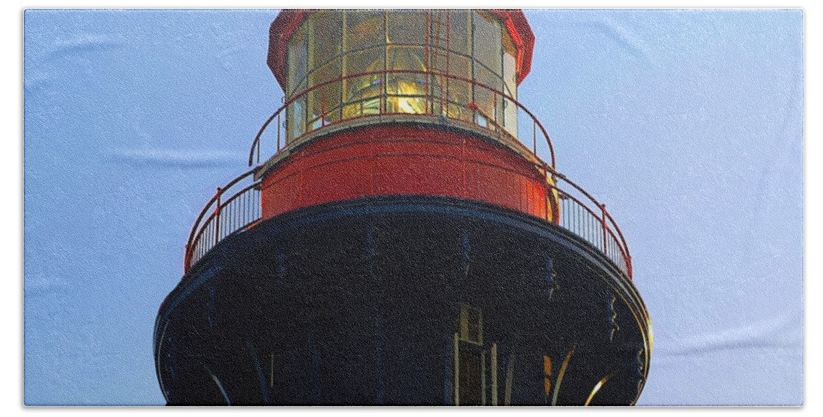 Lighthouse Bath Towel featuring the photograph Lighthouse #1 by Raymond Earley