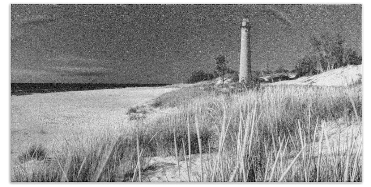 Beach Bath Towel featuring the photograph Little Sable Light Station - Film Scan #2 by Larry Carr