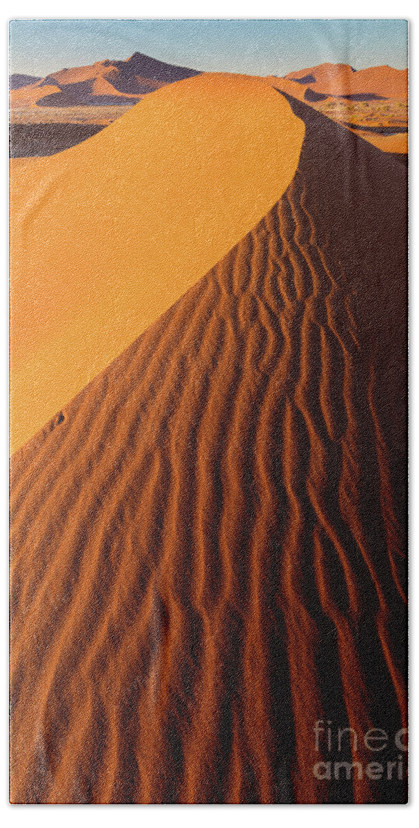 Africa Bath Towel featuring the photograph Namib Dune #1 by Inge Johnsson