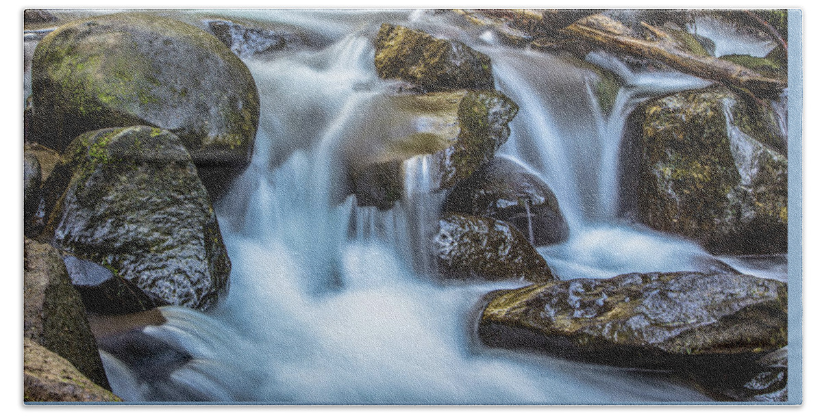 Portland Hand Towel featuring the photograph Oregon stream #1 by John McGraw