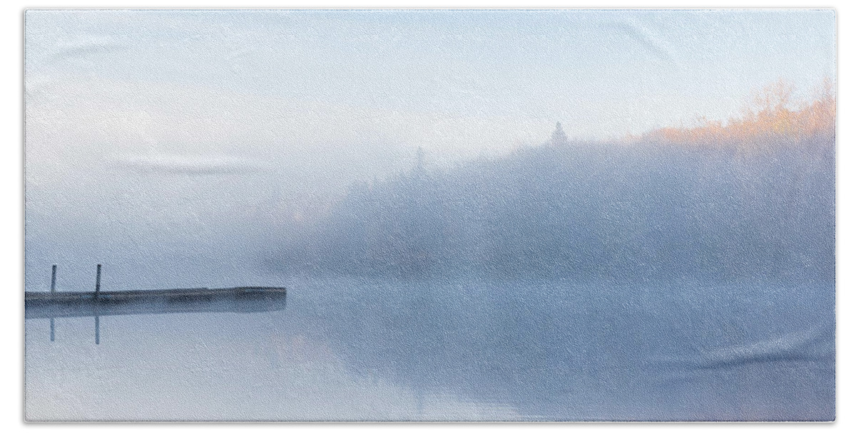 Black And White Bath Towel featuring the photograph Peaceful Morning Sunrise #2 by Scott Slone