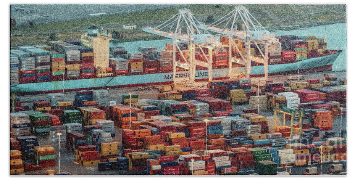 Port Of Oakland Bath Towel featuring the photograph Port of Oakland Aerial Photo by David Oppenheimer