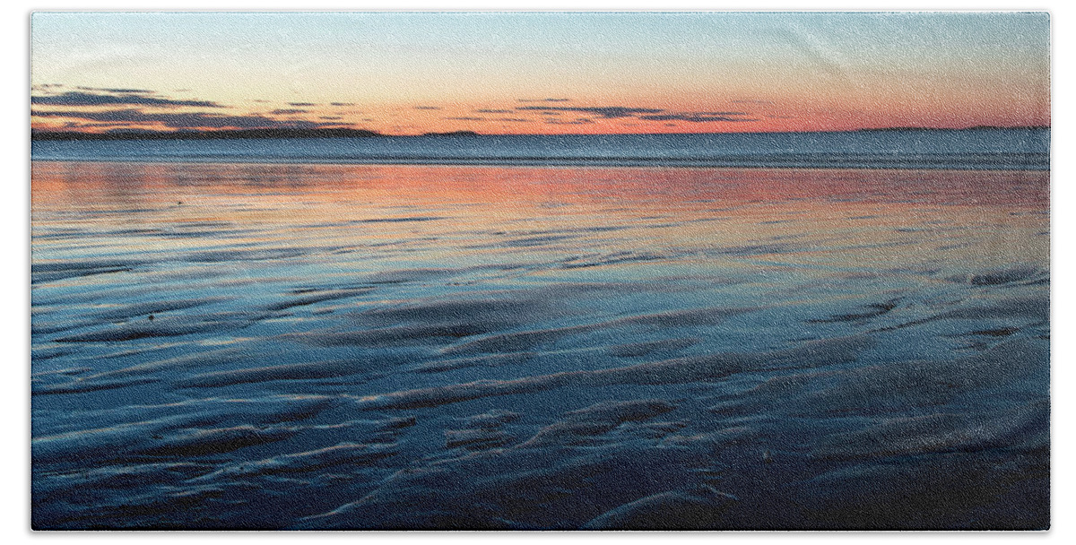 Sunrise Bath Towel featuring the photograph Ripples in the Sand by Holly Ross