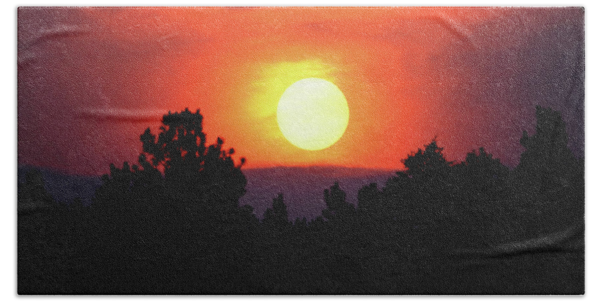 Forest Fires Bath Towel featuring the photograph Smoky Sunset #1 by Whispering Peaks Photography