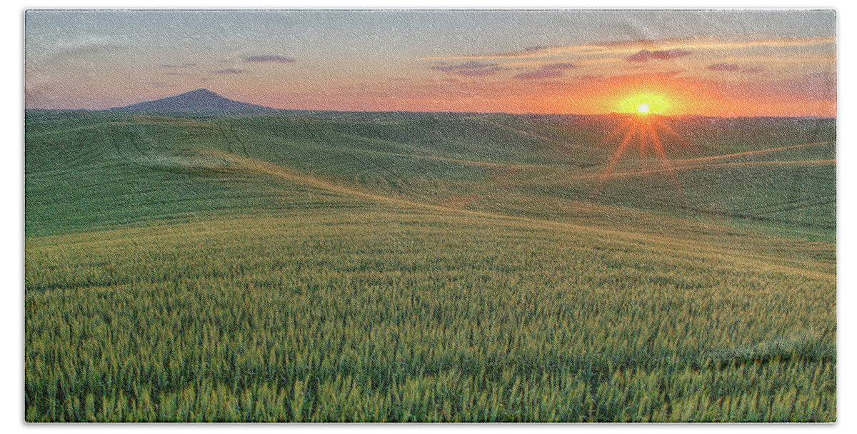Outdoors Hand Towel featuring the photograph Steptoe Butte Sunset #1 by Doug Davidson