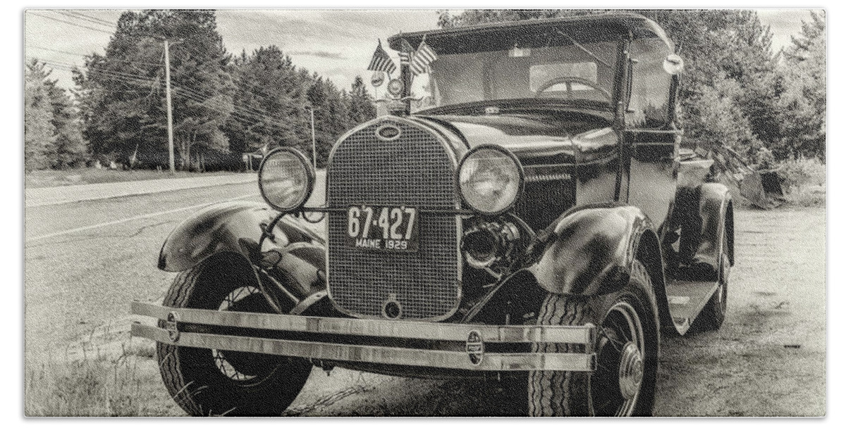Steuben Hand Towel featuring the photograph 1929 Ford Model A pickup by Ken Morris