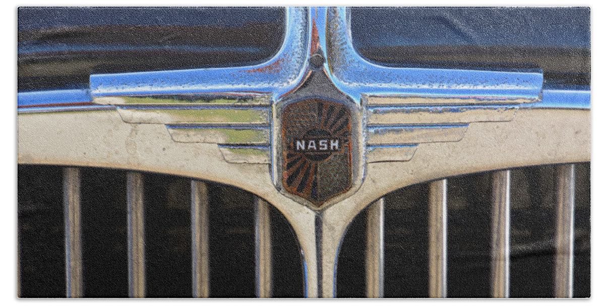 1932 Bath Towel featuring the photograph 1932 Nash 980 Emblem by Mike Martin