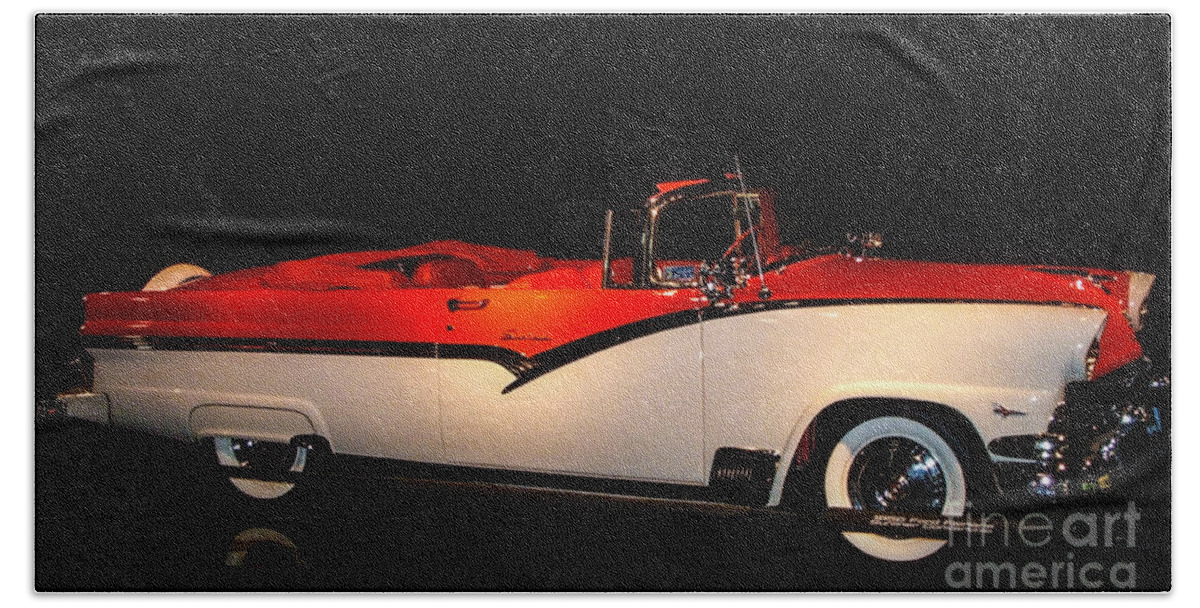 1956 Ford Fairlane Bath Towel featuring the photograph 1956 Ford Fairlane Skyliner by Tommy Anderson