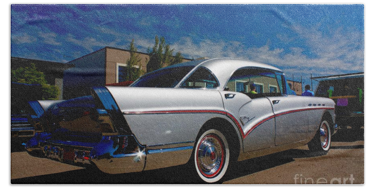 Buick Bath Towel featuring the photograph 1957 Buick by Linda Bianic