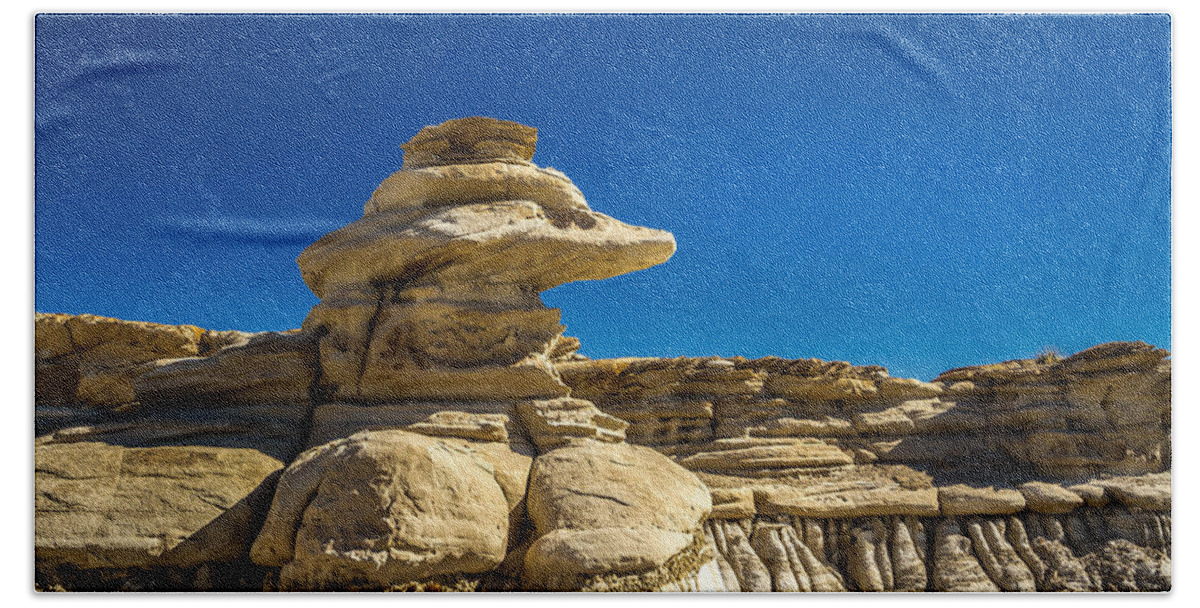 New Mexico Bath Towel featuring the photograph Bisti Badlands #2 by Ron Pate