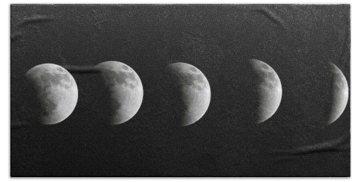 Eclipse Bath Towel featuring the photograph Blood Moon Eclipse #2 by Mark Jackson