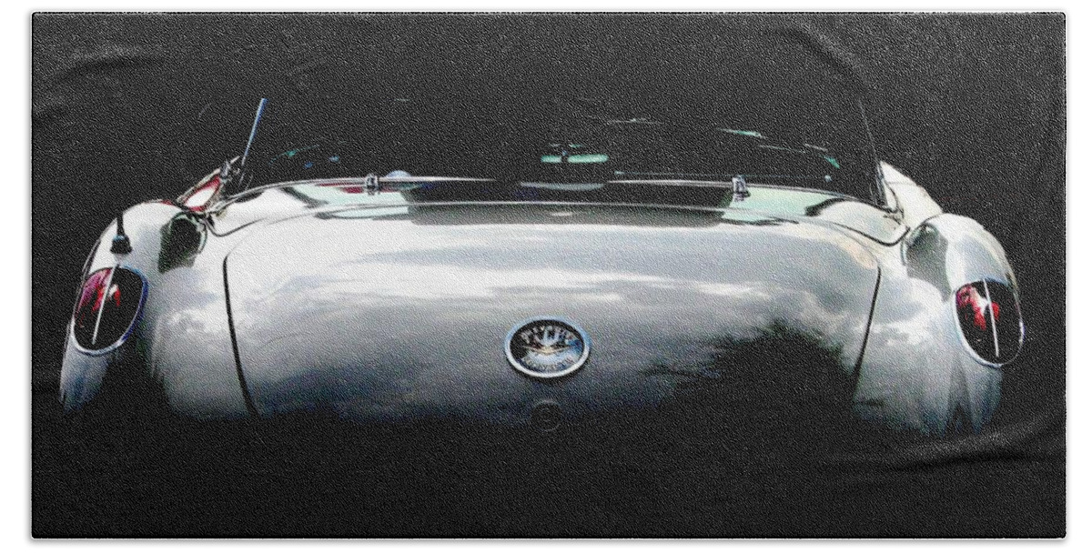 White Corvettes Hand Towel featuring the photograph Classic Corvette #2 by Angela Davies