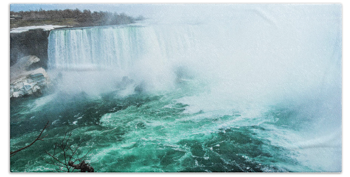 Falls Bath Towel featuring the photograph Niagara Falls scenery in winter #2 by Carl Ning