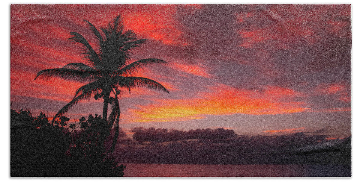 Sunrise Bath Towel featuring the photograph Oceanfront Sunrise #2 by Don Durfee