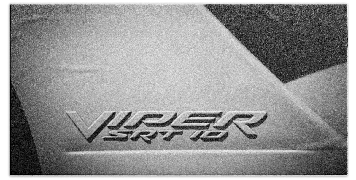 2006 Dodge Viper Srt 10 Emblem Hand Towel featuring the photograph 2006 Dodge Viper SRT 10 Emblem -0062bw by Jill Reger