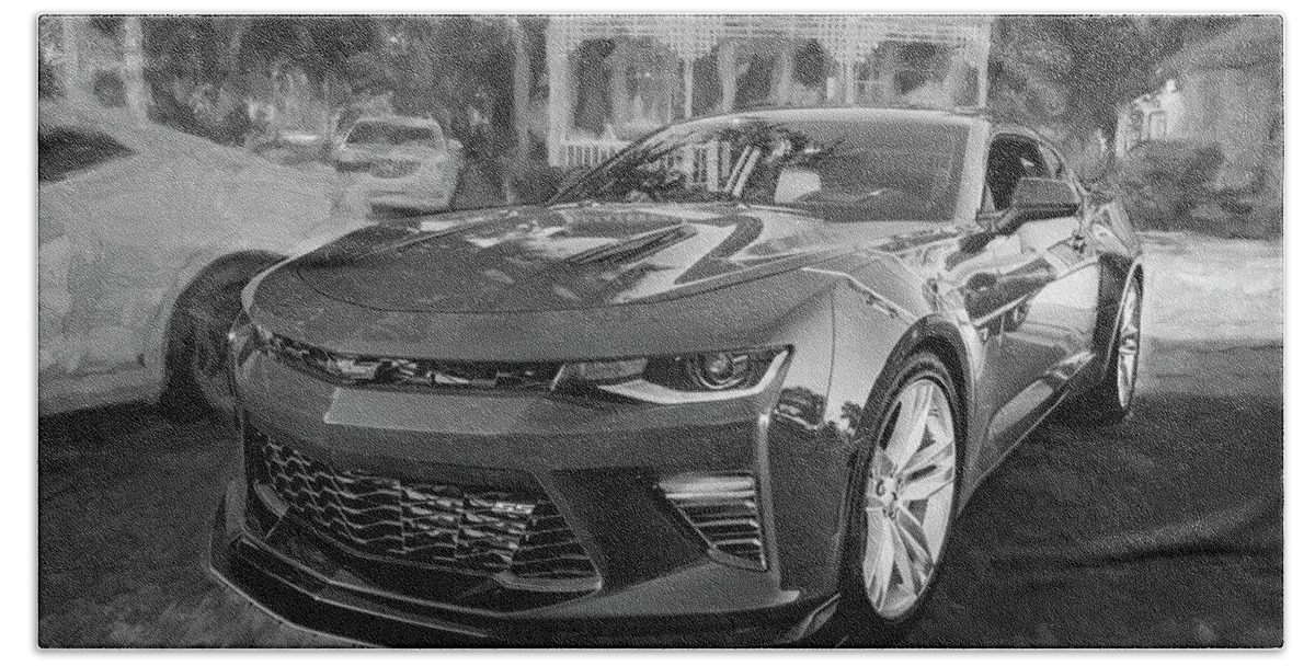 2017 Chevy Camaro Bath Towel featuring the photograph 2017 Chevrolet Camaro SS2 BW by Rich Franco
