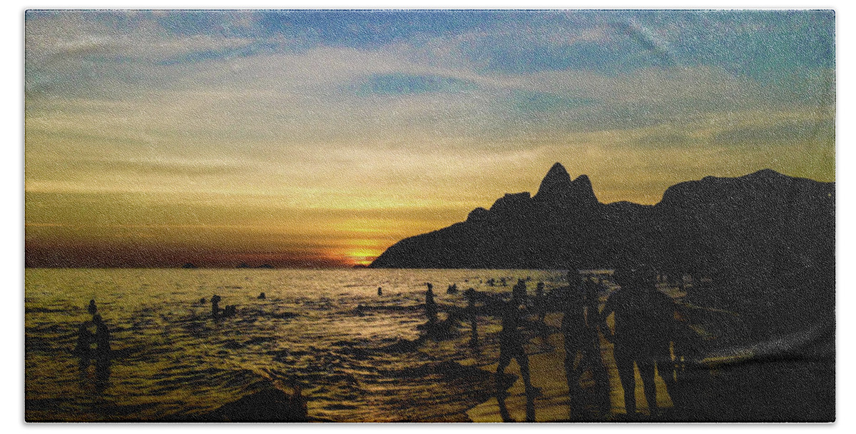 Sunset Hand Towel featuring the photograph Ipanema Beach #3 by Cesar Vieira