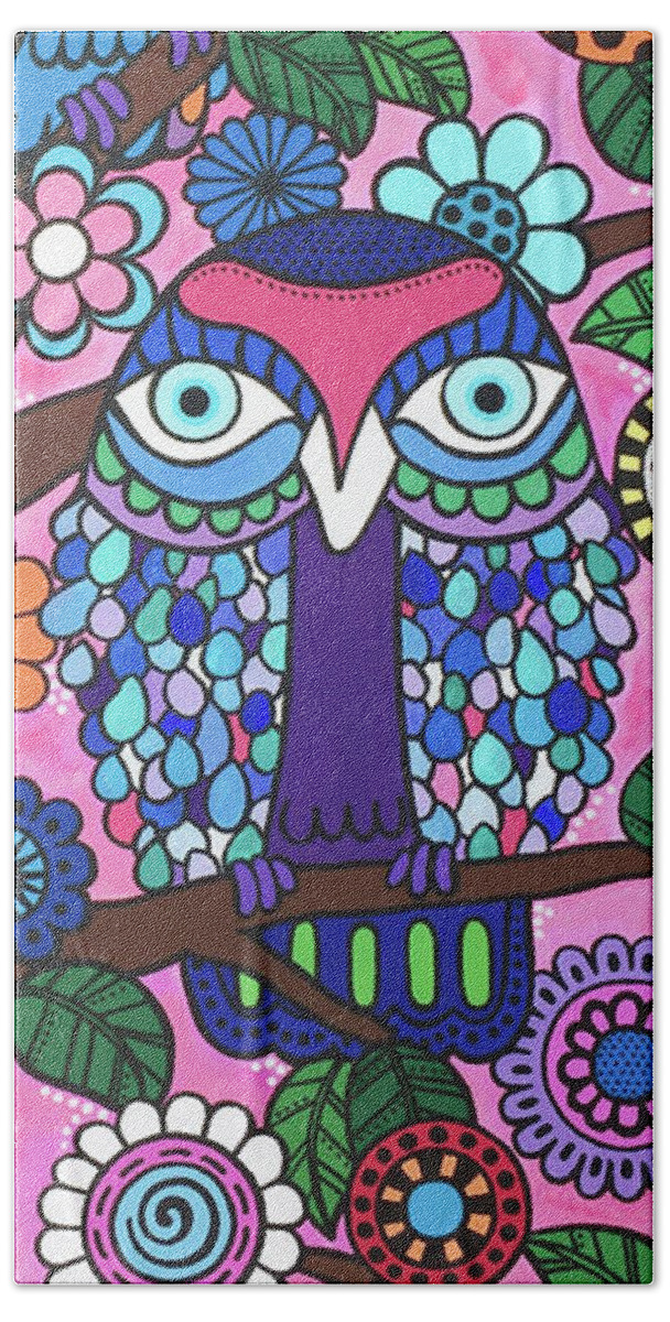 Owls Bath Towel featuring the painting 3 Owls by Beth Ann Scott