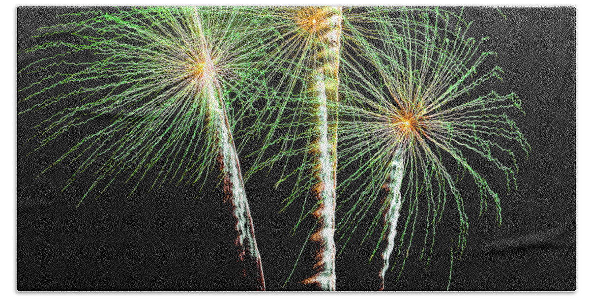 Fireworks Bath Towel featuring the photograph 3 Palm Trees Fireworks by Brian Tada