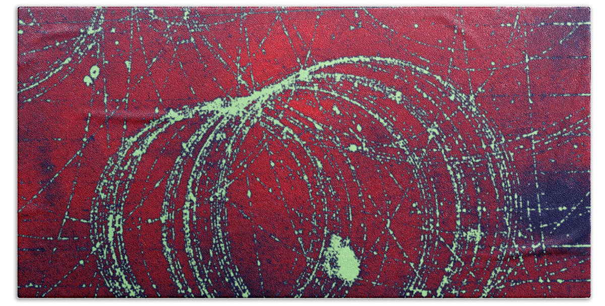 Cloud Chamber Bath Towel featuring the photograph Positron Tracks #5 by Omikron
