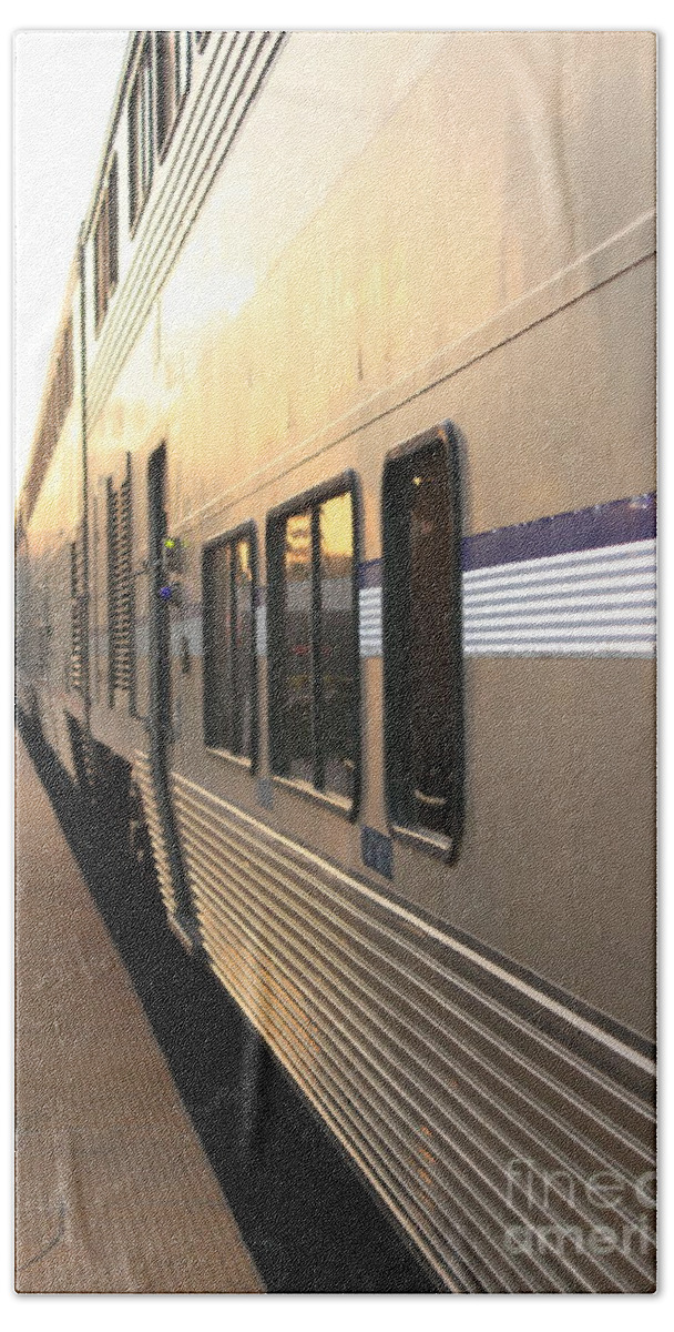 Train Bath Towel featuring the photograph Ventura Train Station #4 by Henrik Lehnerer