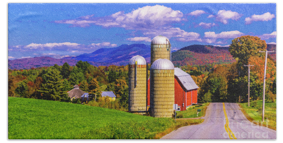 Fall Foliage Bath Towel featuring the photograph Waitsfield Vermont #6 by Scenic Vermont Photography