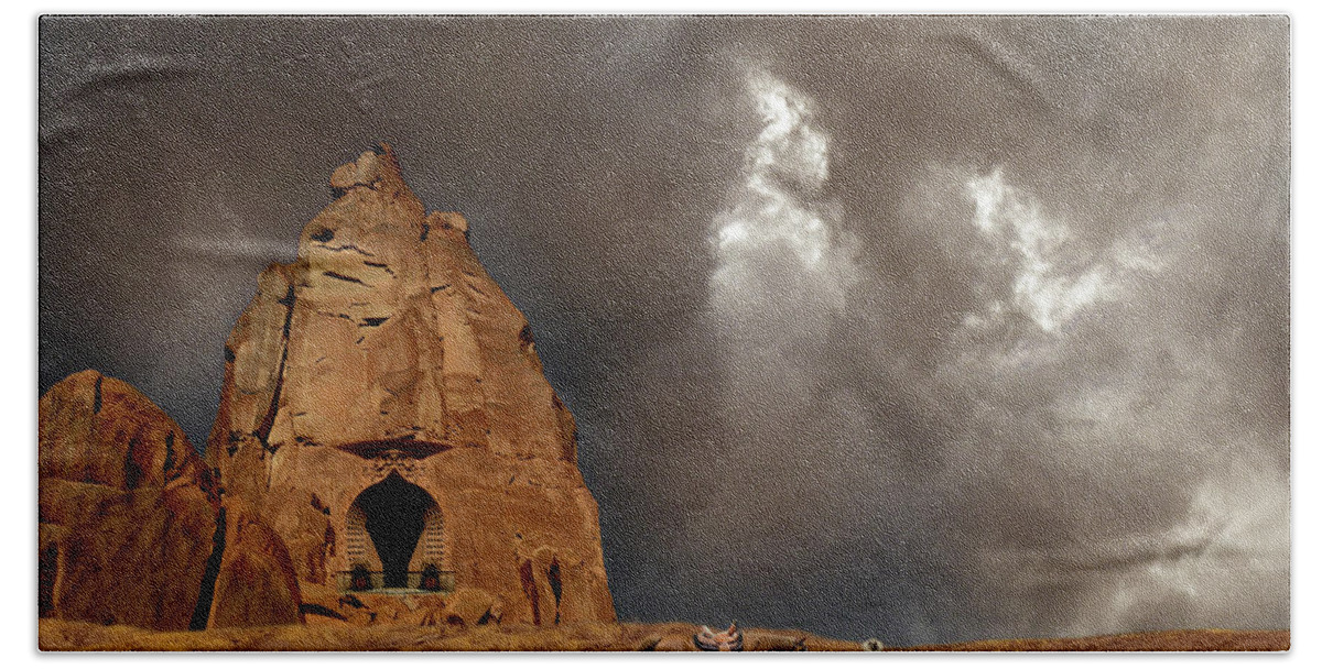 Desert Bath Towel featuring the photograph 4398 by Peter Holme III