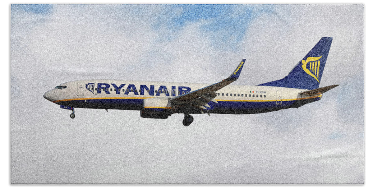 Ryanair Hand Towel featuring the photograph Ryanair Boeing 737-8AS by Smart Aviation